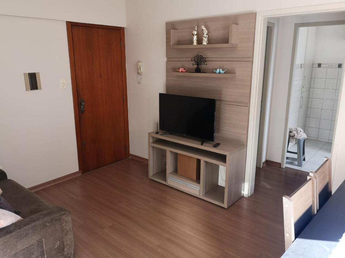 פורטו אלגרה Ensolarado E Espacoso Quarto/Sala No Coracao De Poa מראה חיצוני תמונה
