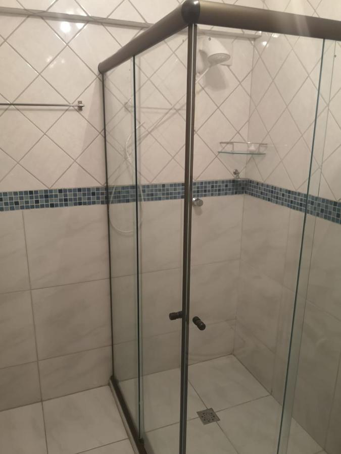 פורטו אלגרה Ensolarado E Espacoso Quarto/Sala No Coracao De Poa מראה חיצוני תמונה