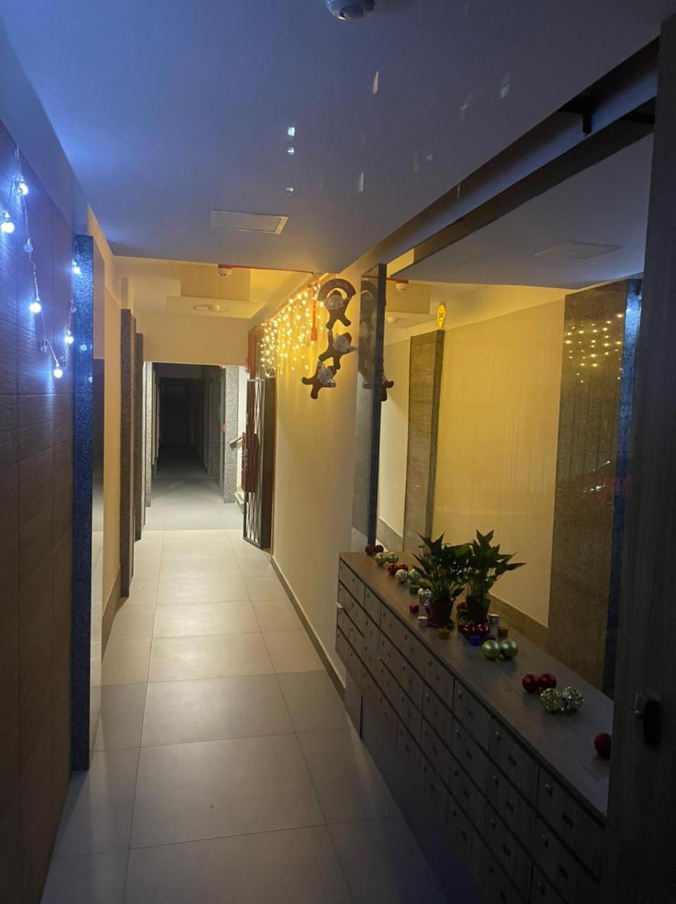 פורטו אלגרה Ensolarado E Espacoso Quarto/Sala No Coracao De Poa חדר תמונה